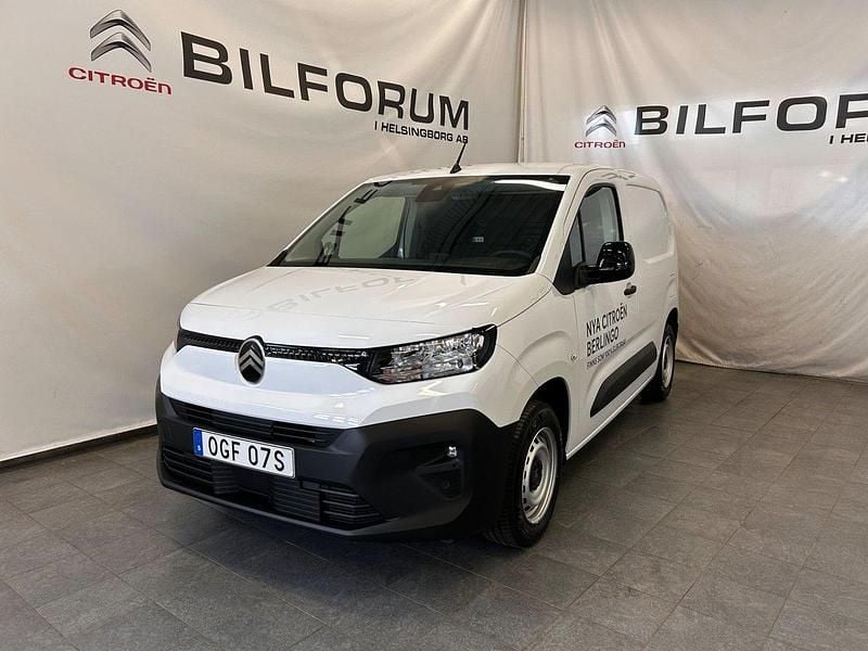 Vit (vit kaolin) Ny 2025 Citroën Berlingo Minibuss | 282 180 kr (Superpris) - Bild 1/4