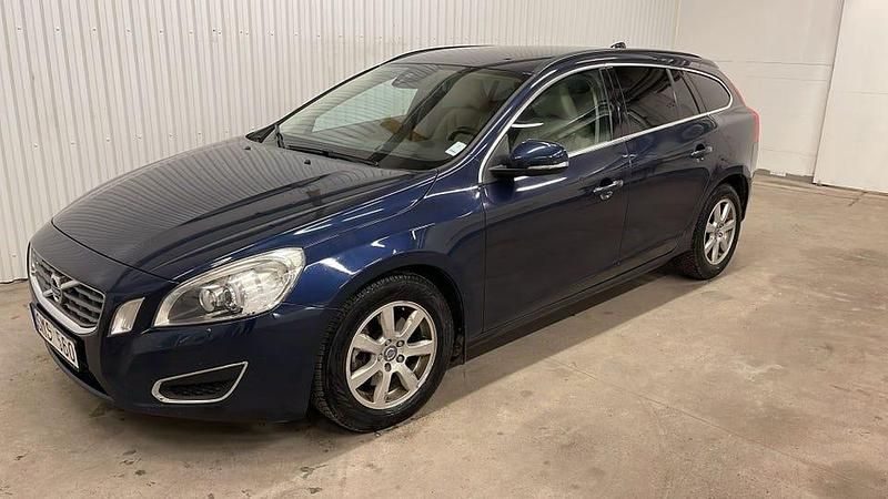 Begagnad Volvo V60 163 HK (119 kW) 2012 Kombi