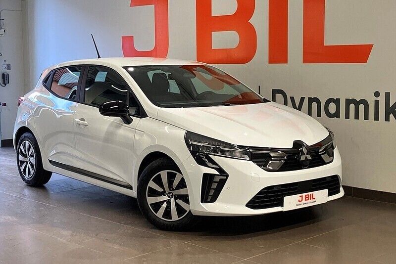 Arctic white Ny 2024 Mitsubishi Colt Invite Halvkombi | 229 900 kr - Bild 1/4