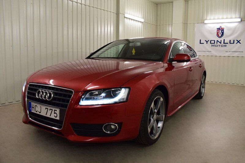 Röd Begagnad 2010 Audi A5 Sportback Comfort Halvkombi | 114 900 kr (Marknadspris) - Bild 1/4