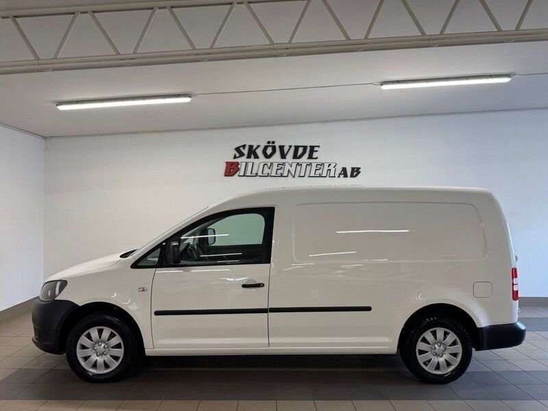 Vit Begagnad 2015 VW Caddy Maxi Minibuss | 77 500 kr (Marknadspris) - Bild 1/4