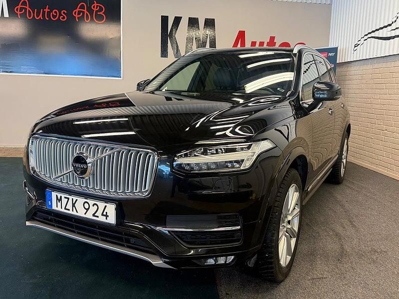 Svart Begagnad 2016 Volvo XC90 Inscription SUV | 339 900 kr (Bra pris) - Bild 1/4