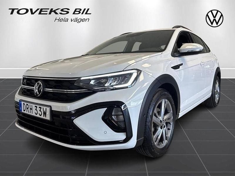 Vit (pure white) Begagnad 2022 VW Taigo IQ Drive SUV | 239 900 kr (Marknadspris) - Bild 1/4