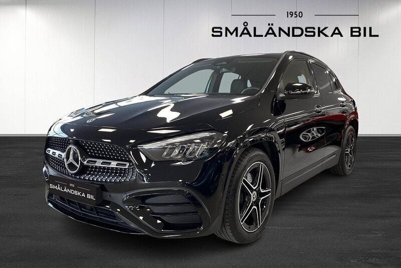 Svart Begagnad 2023 Mercedes GLA200 Advanced Plus SUV | 429 000 kr (Marknadspris) - Bild 1/4
