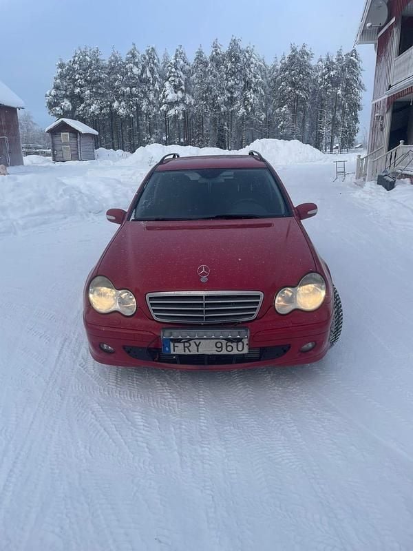 Begagnad Mercedes 200 2007