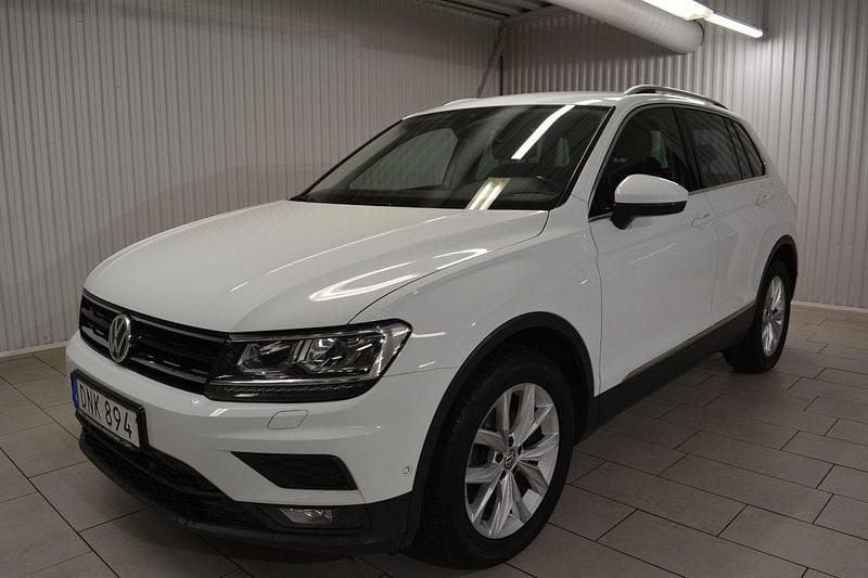 Vit Begagnad 2018 VW Tiguan SUV | 207 000 kr (Bra pris) - Bild 1/3