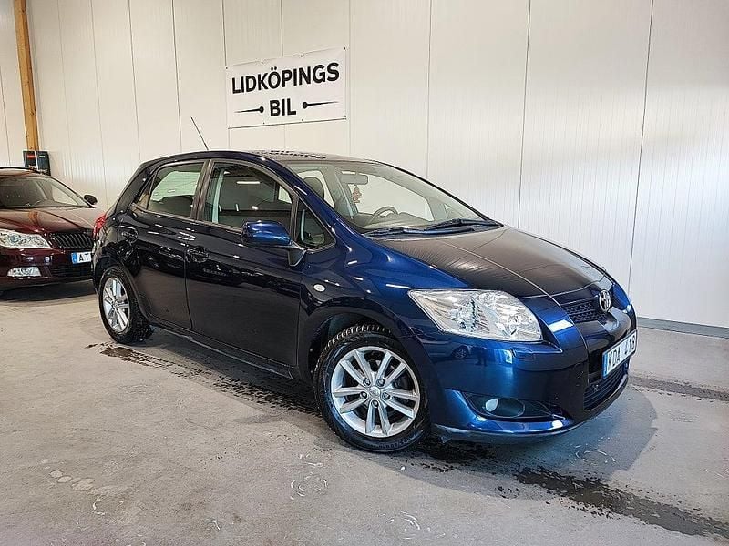 Begagnad Toyota Auris 147 HK (108 kW) 2009 Blå Halvkombi