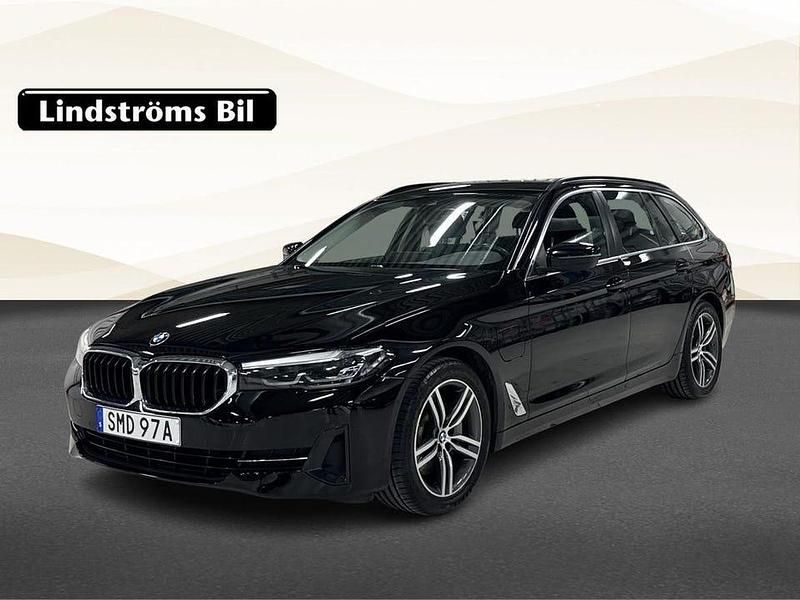 Begagnad BMW 530 295 HK (216 kW) 2021 Svart Kombi