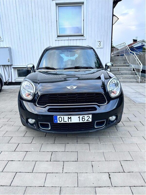 Svart Begagnad 2012 Mini Cooper S Countryman SUV | 59 999 kr - Bild 1/4