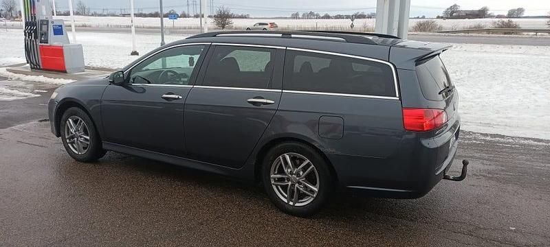 Begagnad Honda Accord 140 HK (102 kW) 2008