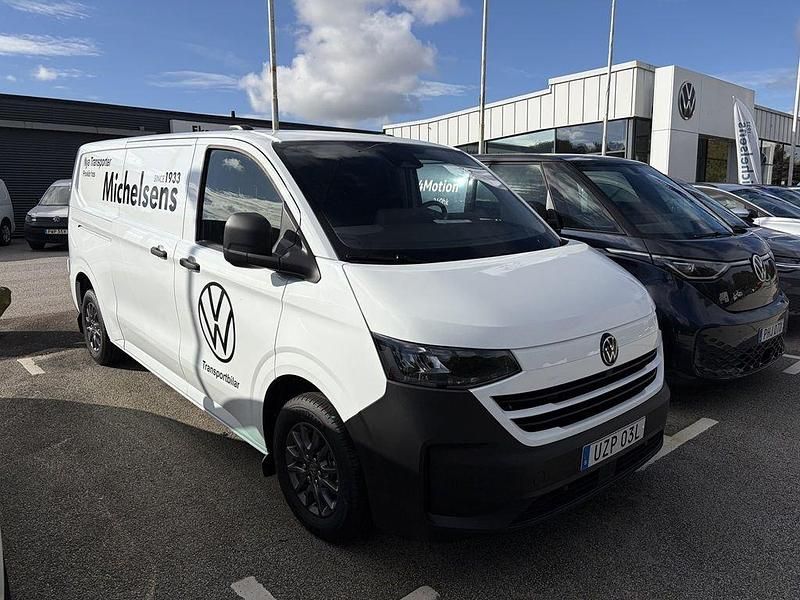 Vit Ny 2025 VW T6.1 Van | 566 000 kr (Marknadspris) - Bild 1/4