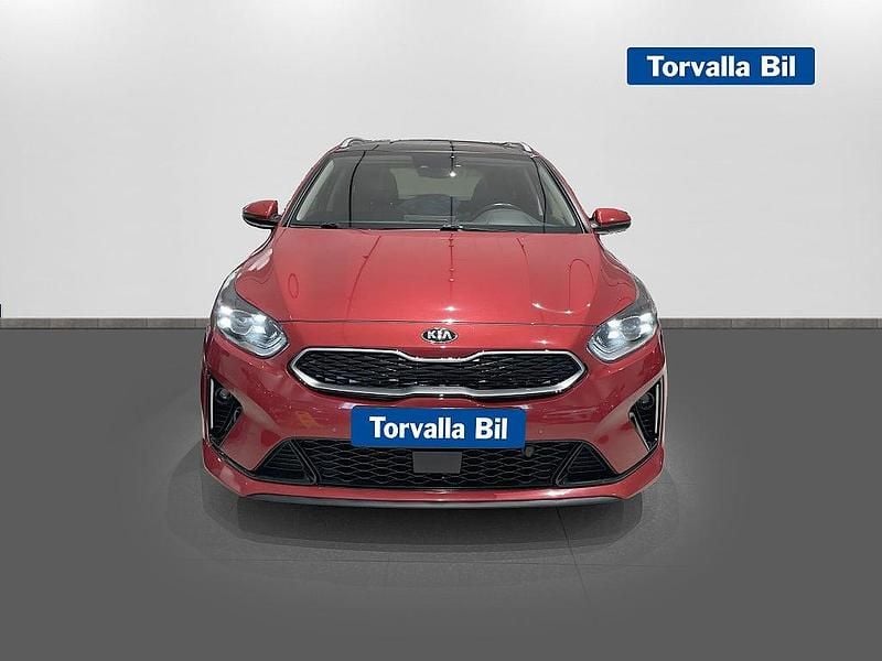 Begagnad Kia Ceed Sportswagon 2021 Röd Kombi