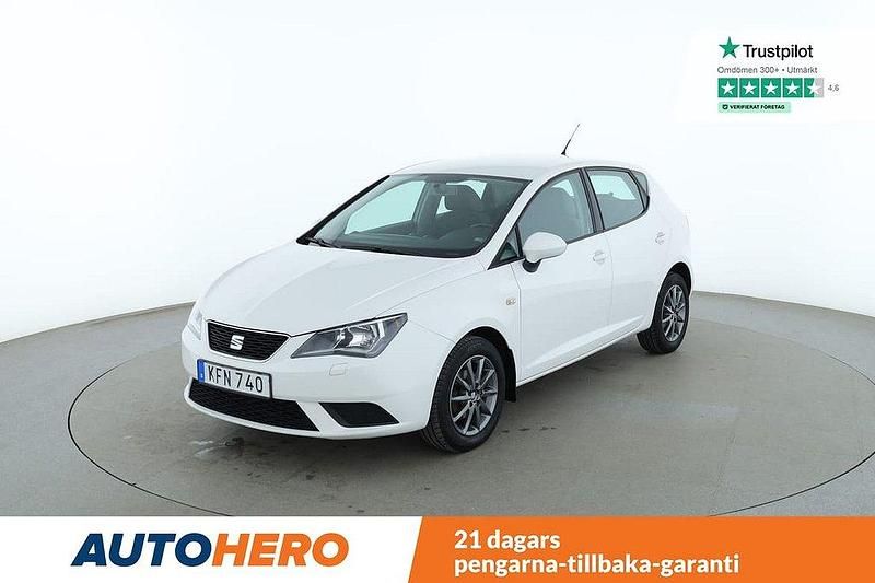 Vit Begagnad 2015 Seat Ibiza Style Halvkombi | 81 000 kr (Marknadspris) - Bild 1/4