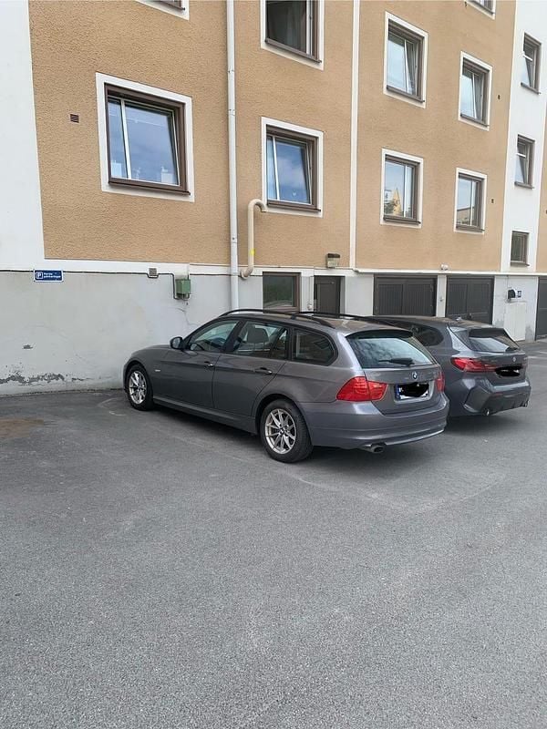 Begagnad 2010 BMW 320 Kombi | 34 000 kr (Superpris) - Bild 1/1