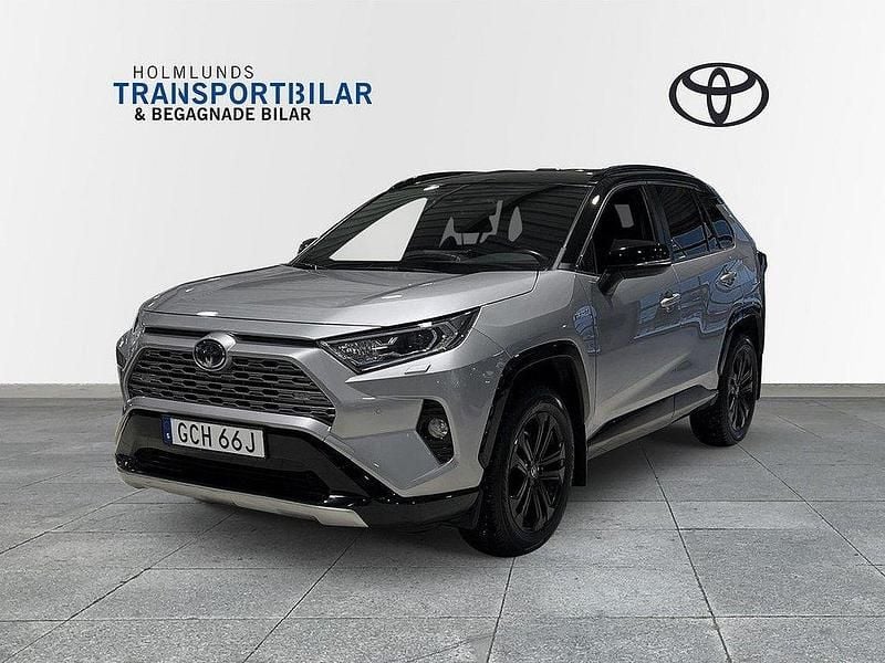 Grå Begagnad 2021 Toyota RAV4 Hybrid Style SUV | 354 900 kr (Bra pris) - Bild 1/4