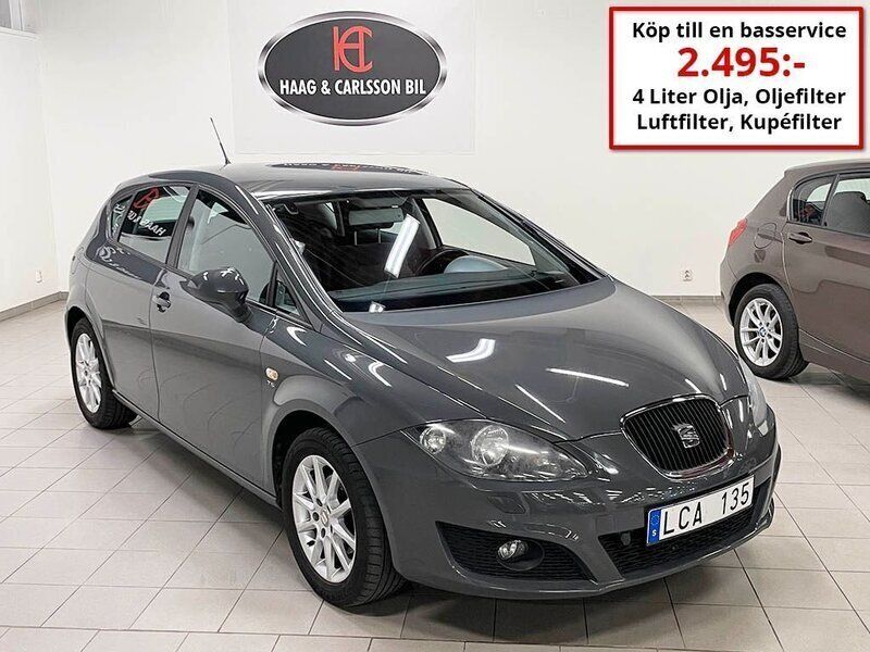 Mörkgrå Begagnad 2010 Seat Leon Halvkombi | 69 000 kr (Marknadspris) - Bild 1/4