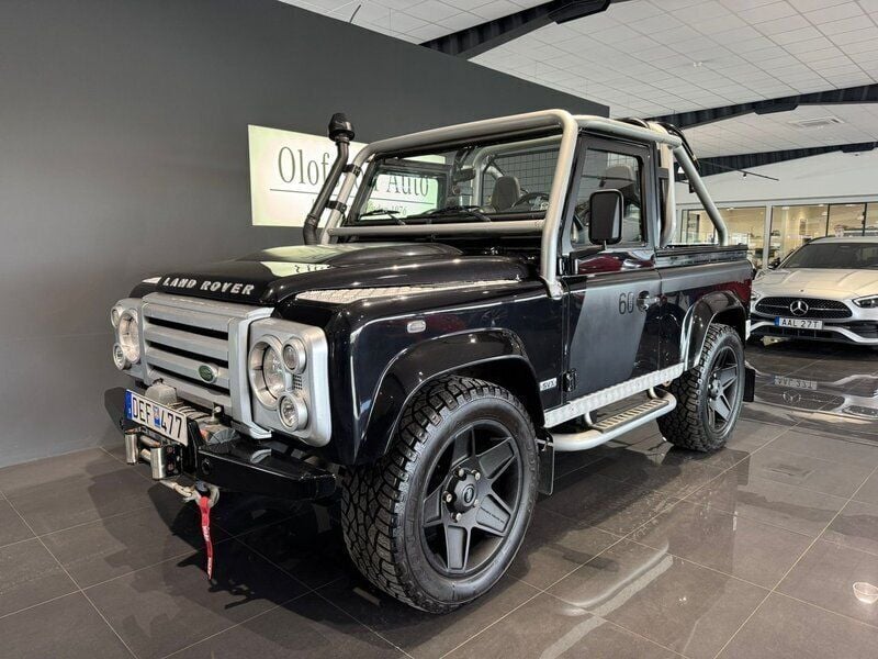 Begagnad Land Rover Defender 123 HK (90 kW) 2009 Svart SUV
