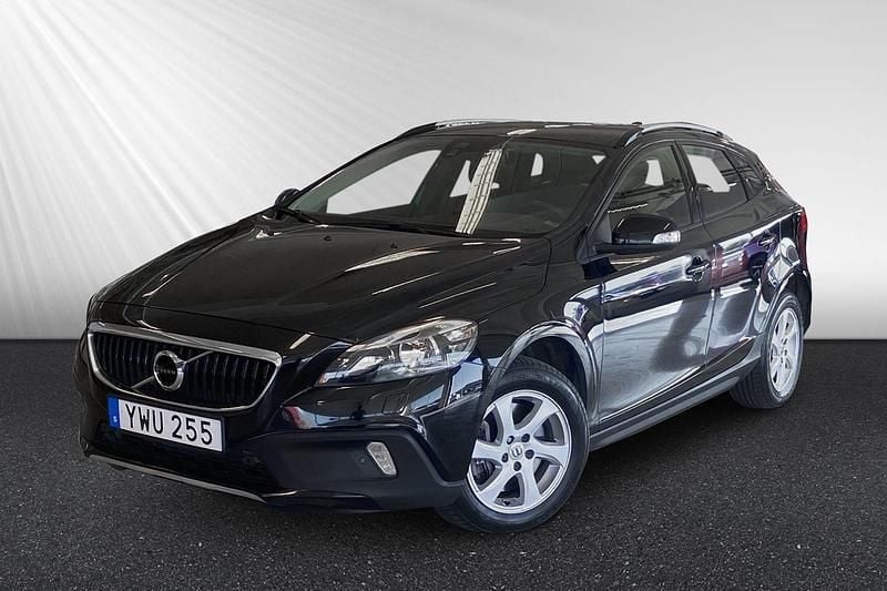 Svart Begagnad 2017 Volvo V40 CC Business Edition Kombi | 154 400 kr (Bra pris) - Bild 1/4