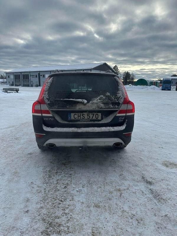 Begagnad Volvo XC70 Momentum 181 HK (133 kW) 2014 Blå Kombi