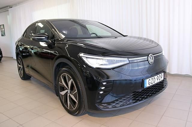 Svart (myth black metallic) Begagnad 2022 VW ID.5 GTX SUV | 339 000 kr (Lite dyr) - Bild 1/4