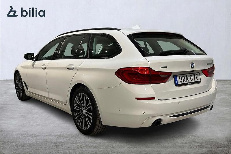Begagnad BMW 520 Sport Line 190 HK (139 kW) 2020 Vit Kombi