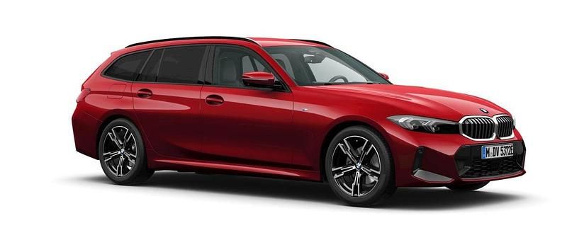Röd (fire red metallic) Ny 2025 BMW 330e Comfort Edition Kombi | 682 400 kr (Marknadspris) - Bild 1/3