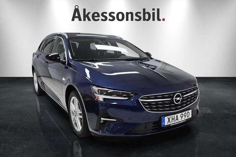 Blå Begagnad 2021 Opel Insignia Kombi | 259 000 kr - Bild 1/4