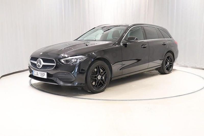 Svart Begagnad 2023 Mercedes C300 Kombi | 339 900 kr - Bild 1/4