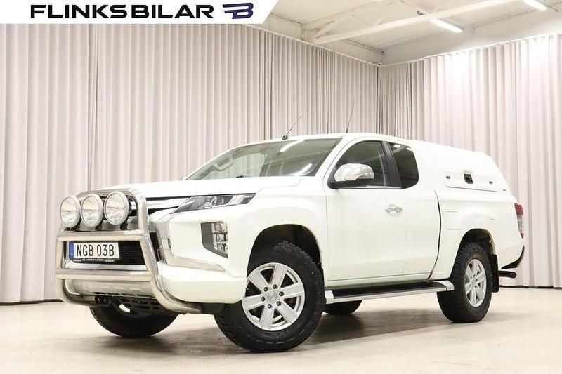 Vit Begagnad 2020 Mitsubishi L200 Pickup | 299 700 kr (Bra pris) - Bild 1/4