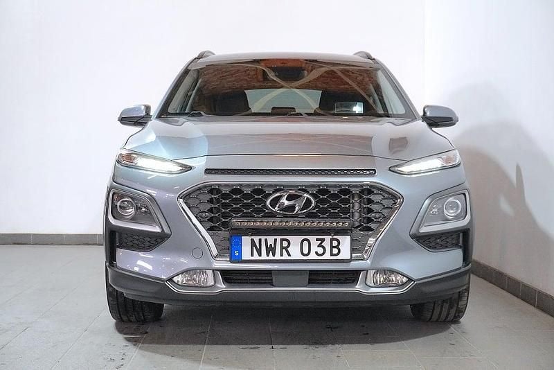 Begagnad Hyundai Kona Premium 136 HK (100 kW) 2020 Grå SUV