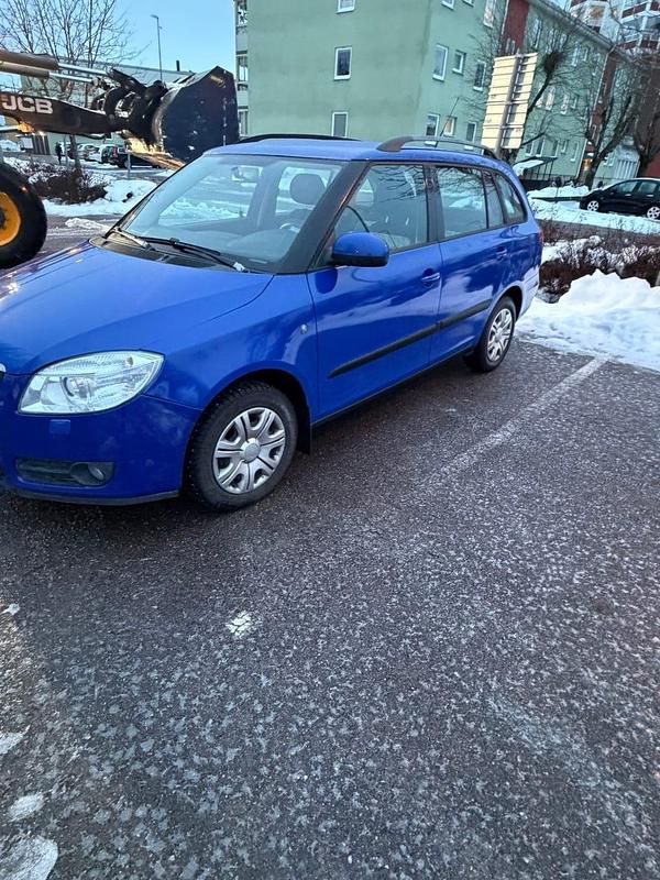 Begagnad 2010 Skoda Fabia Kombi | 24 000 kr (Bra pris) - Bild 1/4