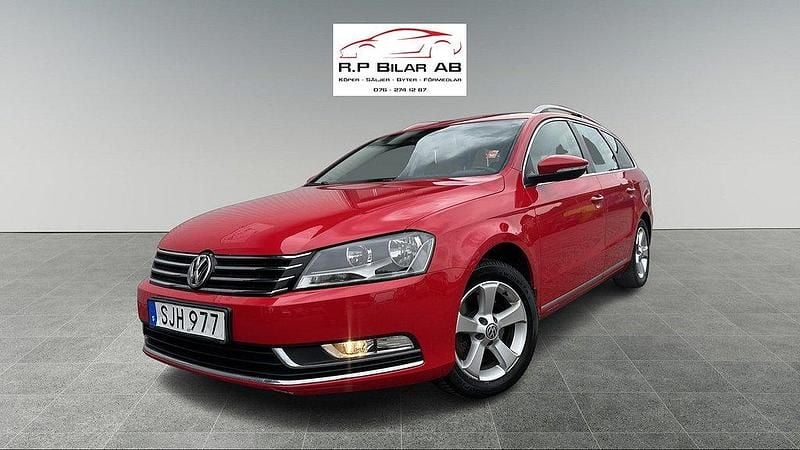 Röd Begagnad 2014 VW Passat Kombi | 89 000 kr (Marknadspris) - Bild 1/4