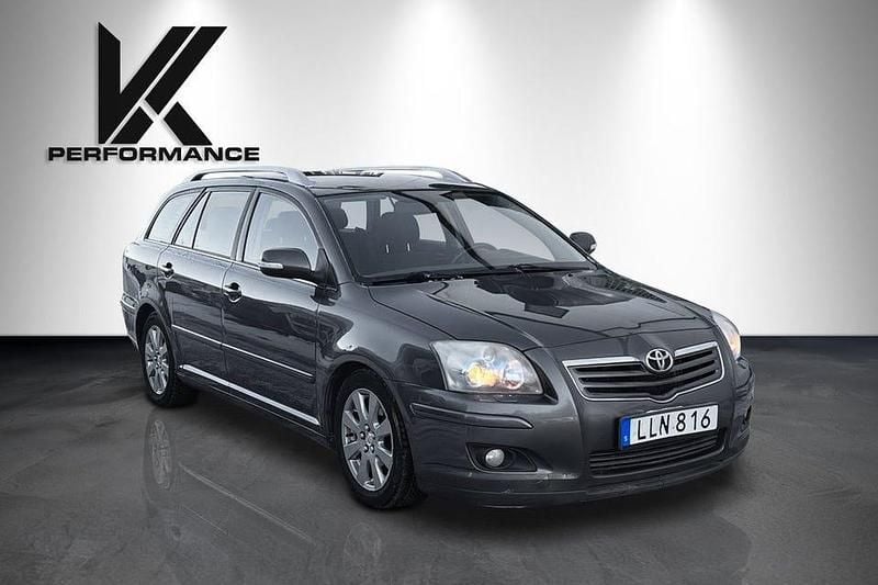 Begagnad Toyota Avensis 147 HK (108 kW) 2008 Grå Kombi