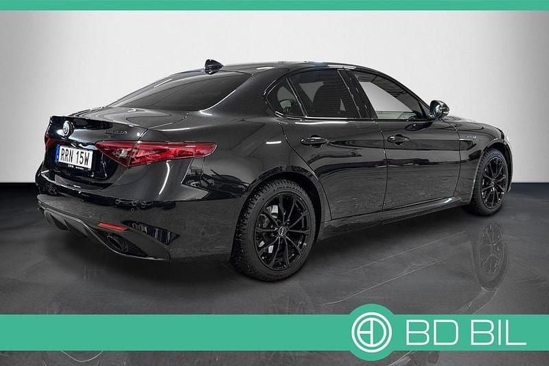 Begagnad Alfa Romeo Giulia Veloce 280 HK (205 kW) 2021 Svartmetallic Sedan
