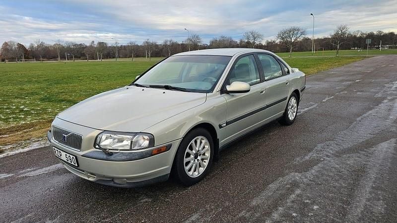 Begagnad 2001 Volvo S80 Sedan | 19 000 kr (Marknadspris) - Bild 1/4