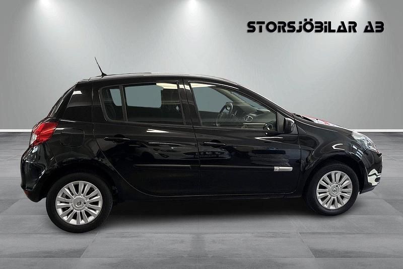 Begagnad Renault Clio R.S. 75 HK (55 kW) 2012 Svart Halvkombi