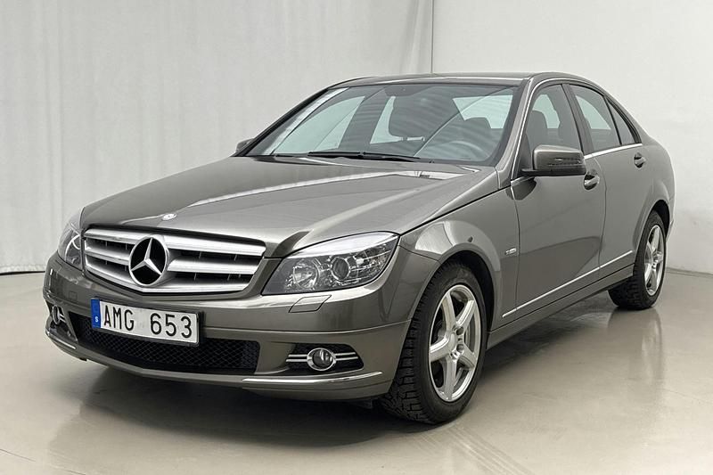Silver Begagnad 2010 Mercedes C180 Avantgarde | 116 000 kr - Bild 1/4