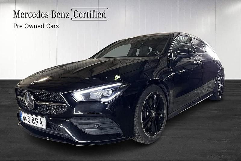 Svart Begagnad 2019 Mercedes CLA220 Shooting Brake AMG Kombi | 334 900 kr (Marknadspris) - Bild 1/4