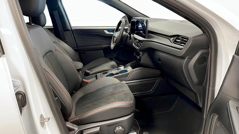 Ny Ford Kuga 243 HK (178 kW) 2026 Vit SUV