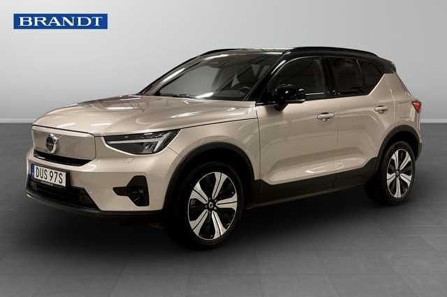 Begagnad 2023 Volvo XC40 SUV | 369 900 kr - Bild 1/3
