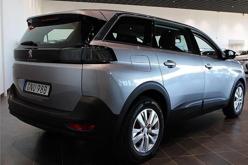 Begagnad Peugeot 5008 Active 131 HK (96 kW) 2022 Grå Minibuss