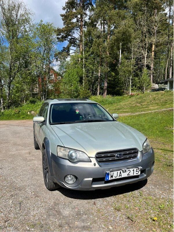 Gul Begagnad 2005 Subaru Outback SUV | 25 000 kr - Bild 1/4