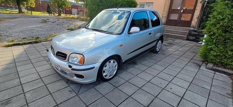 Silver Begagnad 2002 Nissan Micra Halvkombi | 16 900 kr - Bild 1/4