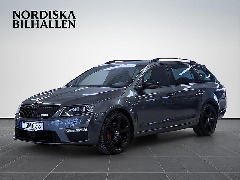 Begagnad Skoda Octavia RS 220 HK (161 kW) 2015 Grå Halvkombi