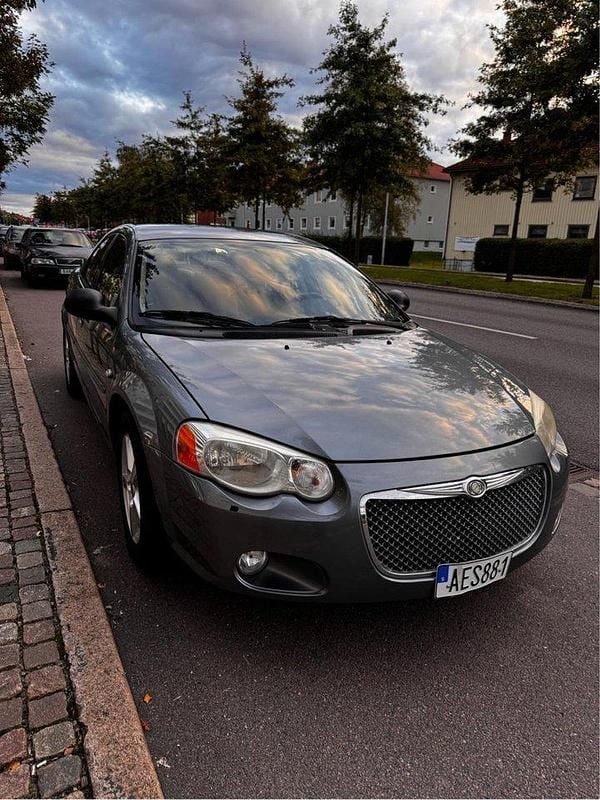 Silver Begagnad 2006 Chrysler Sebring Sedan | 17 500 kr (Bra pris) - Bild 1/4