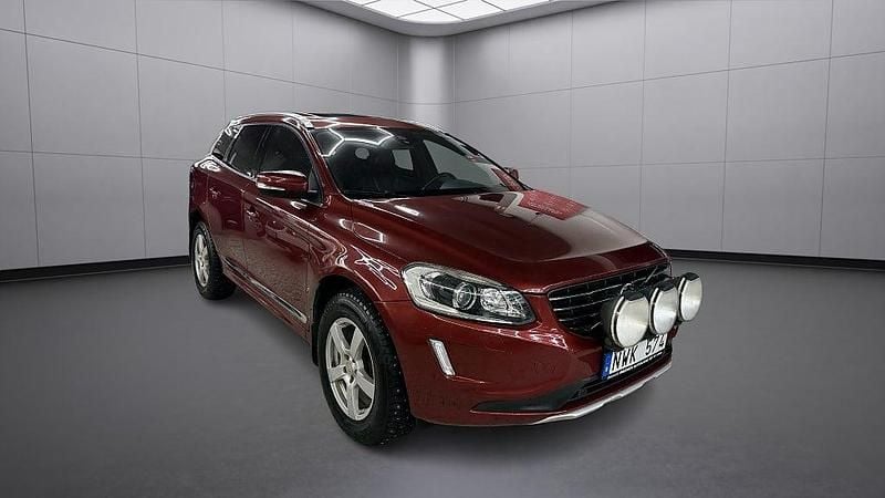 Begagnad Volvo XC60 Summum 163 HK (119 kW) 2013 Röd SUV
