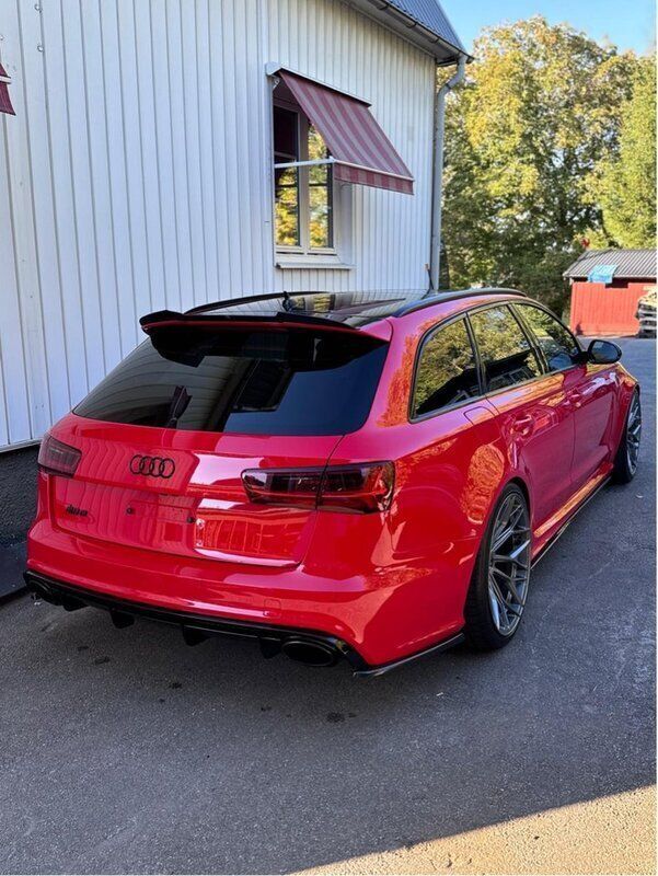 Röd Begagnad 2015 Audi RS6 Kombi | 639 000 kr (Dyr) - Bild 1/4