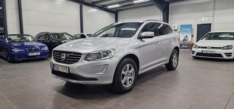Begagnad Volvo XC60 181 HK (133 kW) 2014 Silver SUV