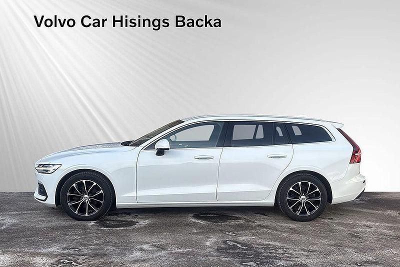 Begagnad Volvo V60 Momentum 151 HK (111 kW) 2019 Vit Kombi