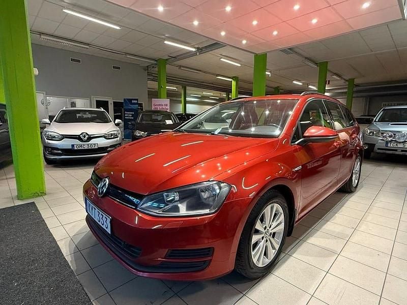 Begagnad VW Golf VII 110 HK (80 kW) 2014 Röd Kombi